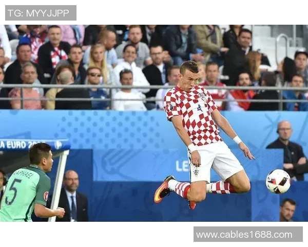 法甲焦点战：朗斯主场迎战摩纳哥争夺关键三分